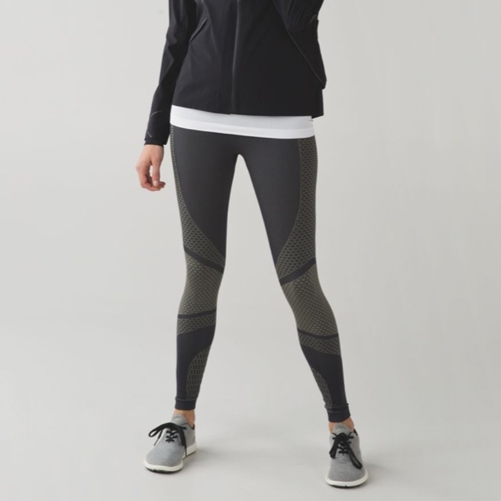 Lululemon about that base tight
